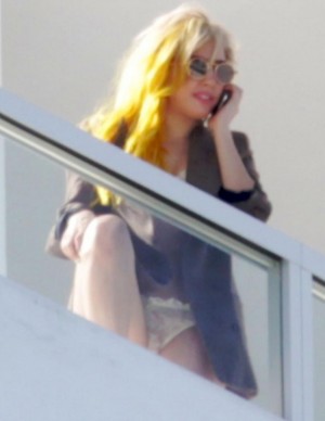 Lady GaGa vous souhaite Bonne Année...