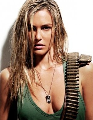Bar Refaeli au top pour GQ Italie