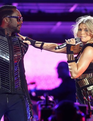 Stacy Fergie se déchaine en scène