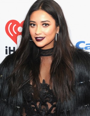 photos Shay Mitchell