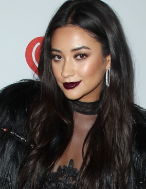 photos Shay Mitchell