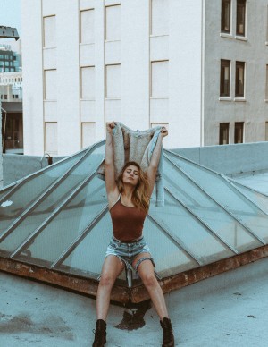 photos Lia Marie Johnson