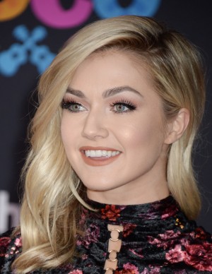 photos Lindsay Arnold