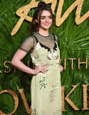 photos Maisie Williams 