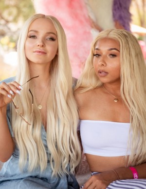 photos Dove Cameron 
