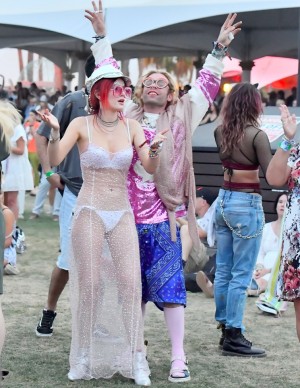 photos Bella Thorne