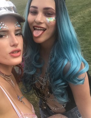 photos Bella Thorne