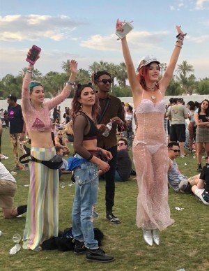 photos Bella Thorne