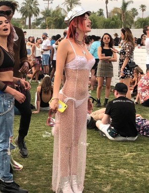 photos Bella Thorne