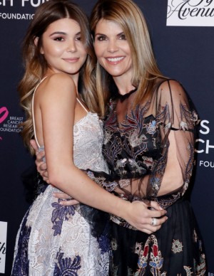 photos Lori Loughlin