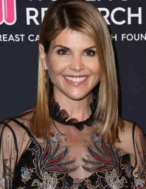 photos Lori Loughlin