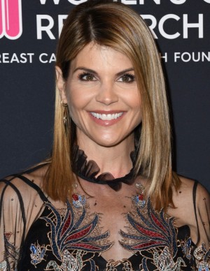 photos Lori Loughlin