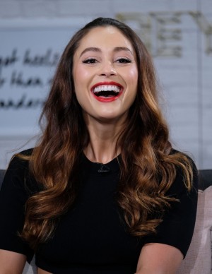 photos Lindsey Morgan