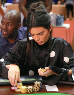 Kendall Jenner au tournoi de poker - le City of Hope 'If Only' Texas hold ’em