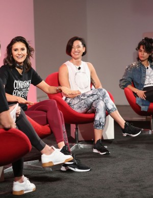 Entrainement Bodyjam de Nina Dobrev pour Reebok x Les Mills