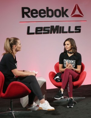 Entrainement Bodyjam de Nina Dobrev pour Reebok x Les Mills