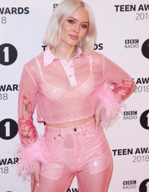 photos Zara Larsson