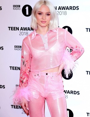 photos Zara Larsson