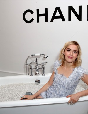 photos Kiernan Shipka