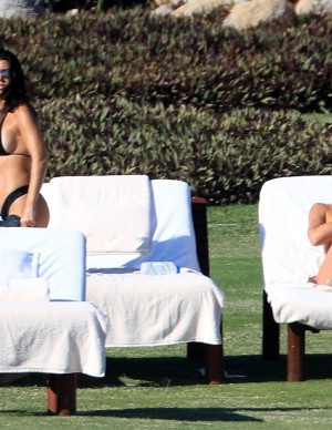 photos Kourtney Kardashian