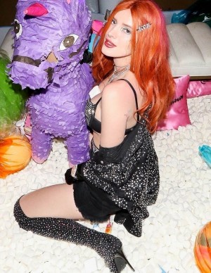 photos Bella Thorne