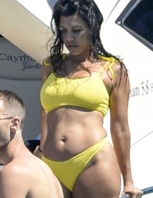 photos Kourtney Kardashian