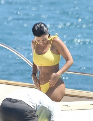 photos Kourtney Kardashian