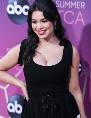 photos Auli i Cravalho