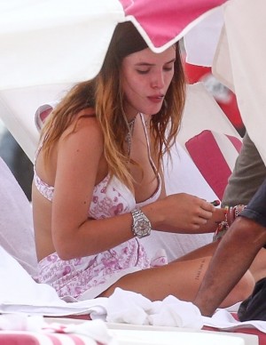 photos Bella Thorne