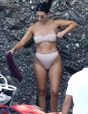 photos Kourtney Kardashian