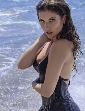 photos Amanda Cerny