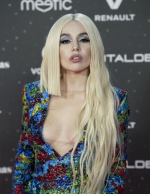 photos Ava Max