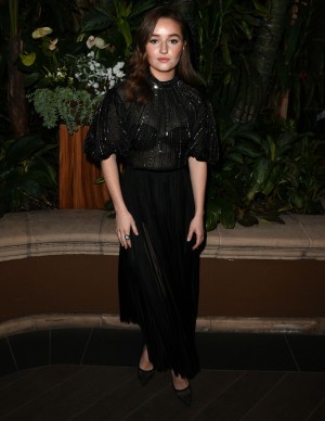 photos Kaitlyn Dever