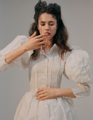 photos Margaret Qualley