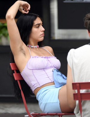 photos Lourdes Leon