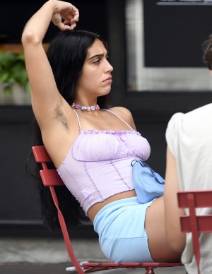 photos Lourdes Leon