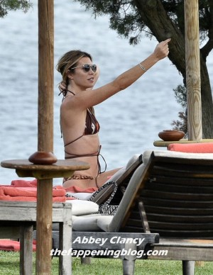 photos Abigail Clancy