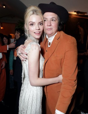 Anya Taylor-Joy à la première du film Emma.