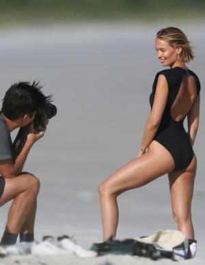 photos Lara Bingle