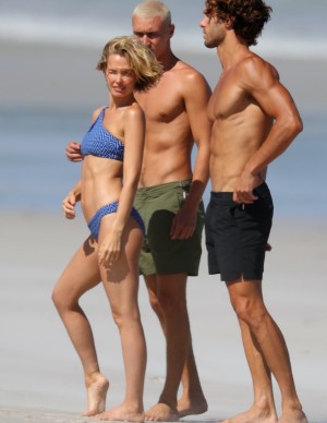 photos Lara Bingle