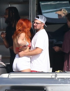 photos Bella Thorne