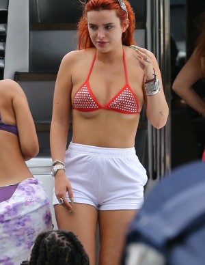 photos Bella Thorne