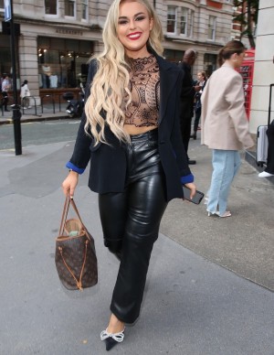 photos Tallia Storm