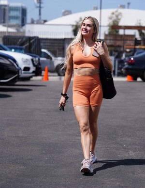 photos Lindsay Arnold