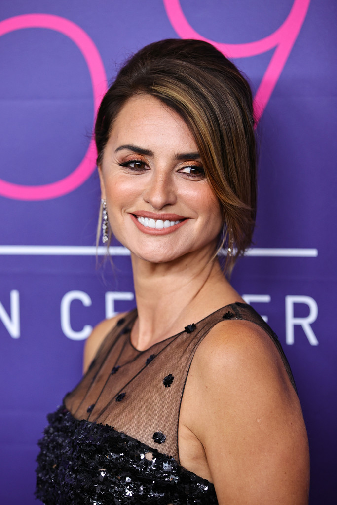 Penelope Cruz à la première du film Parallel Mothers au 59e New York Film Festival