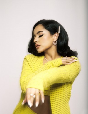 photos Becky G