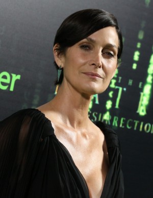 photos Carrie Anne Moss