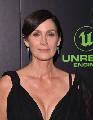 photos Carrie Anne Moss