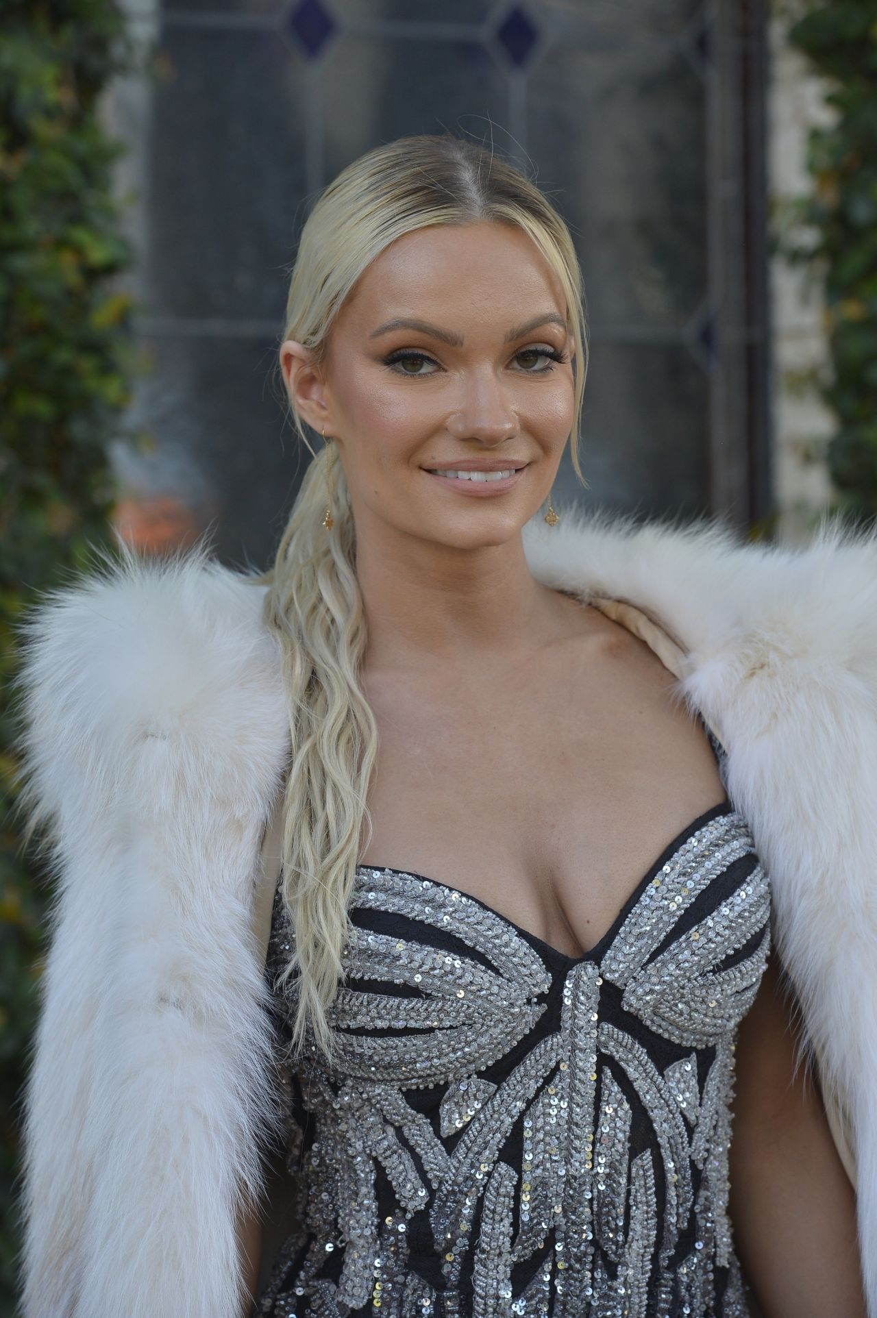 Caitlin O’Connor en soirée à West Hollywood