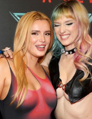 photos Bella Thorne